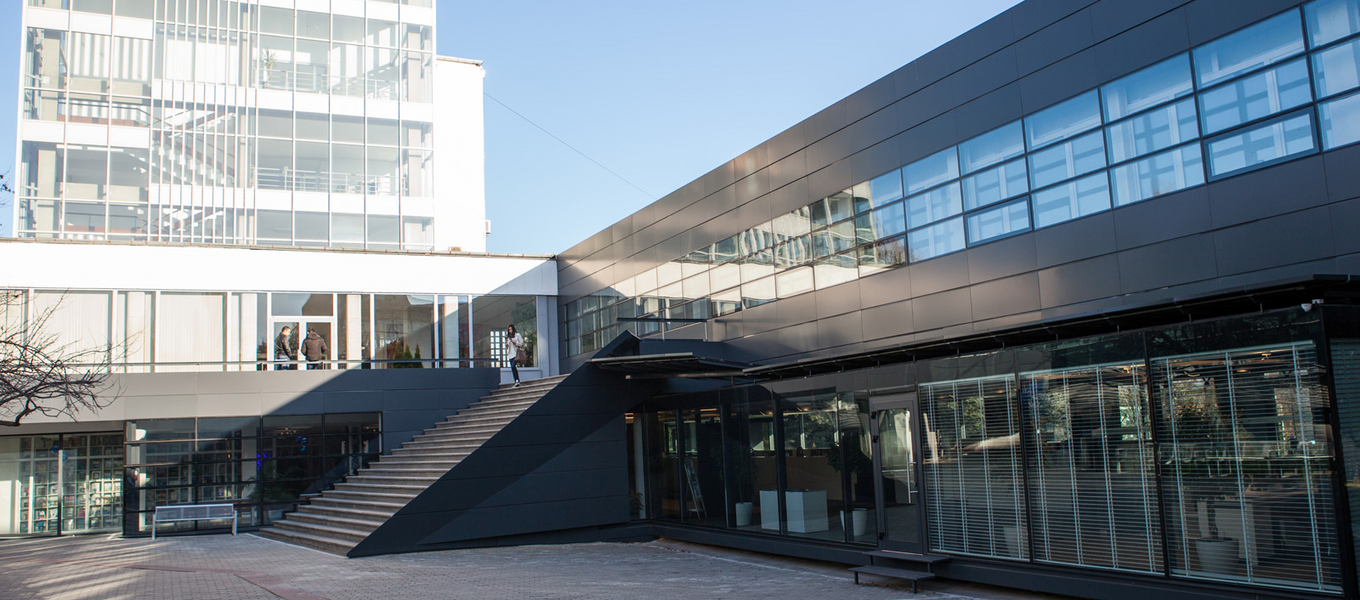 img-0119_1360x600_crop_478b24840a