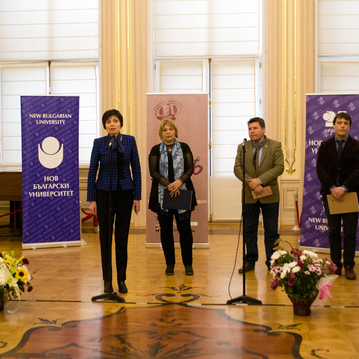 dsc-0007_700x700_crop_478b24840a