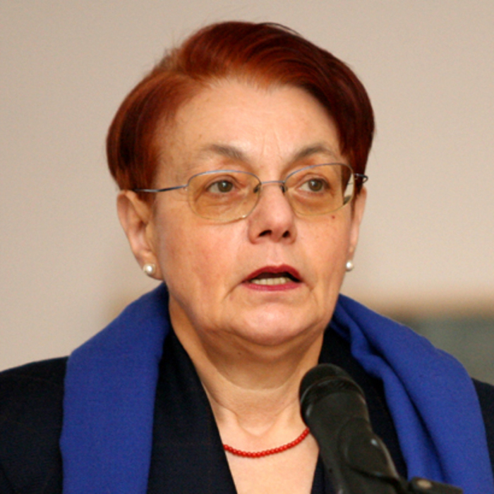 ruja_700x700_crop_478b24840a