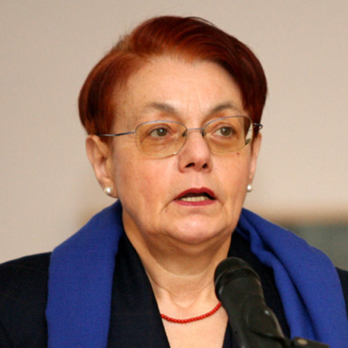 ruja_700x700_crop_478b24840a