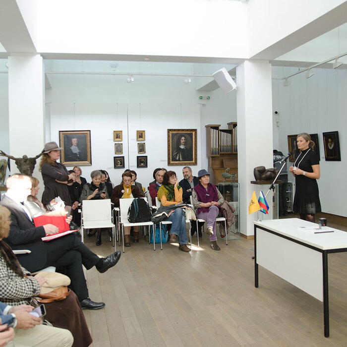 domakin-dd_700x700_crop_478b24840a